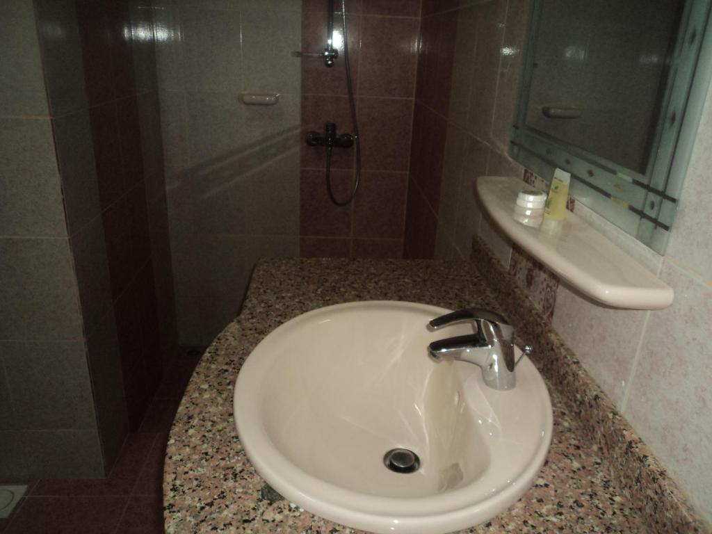 Taj Al Arab Hotel Buraimi Kültér fotó